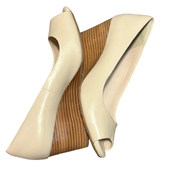 COLE HAAN Women's Cream Leather Peep Toe Wedge Heel Comfortable Shoe-Size7.5 - Picture 4 of 12